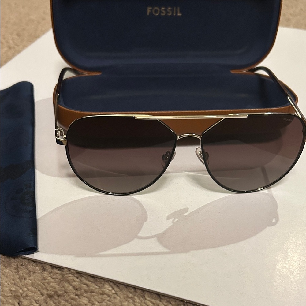 Fossil Brown and Gold Aviator Sunglasses - Never Worn, PERFECT CONDITION!